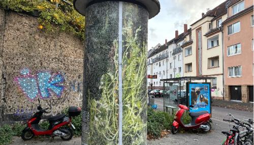 Kunstsäule von Felicitas Fäßler. Foto: Nadine Müseler.jpg